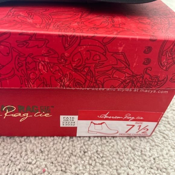 american rag booties - Picture 3 of 5